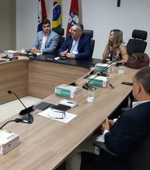 MPE e MPF se reúnem com Prefeitura de Maceió para tratar de ações no Pinheiro
