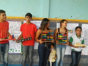 Escola  promove gincana de matemática