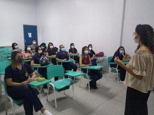 Estudantes de Fisioterapia iniciam estágio na área de traumas do HEA