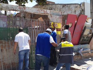 Proprietários de imóveis abandonados devem manter cadastros atualizados