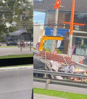 Colisão entre caminhões deixa trânsito congestionado na Av. Durval de Góes Monteiro