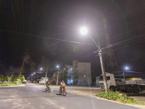 Força-tarefa executa novos reparos na iluminação do Clima Bom