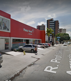 Princípio de incêndio atinge supermercado na Ponta Verde, em Maceió