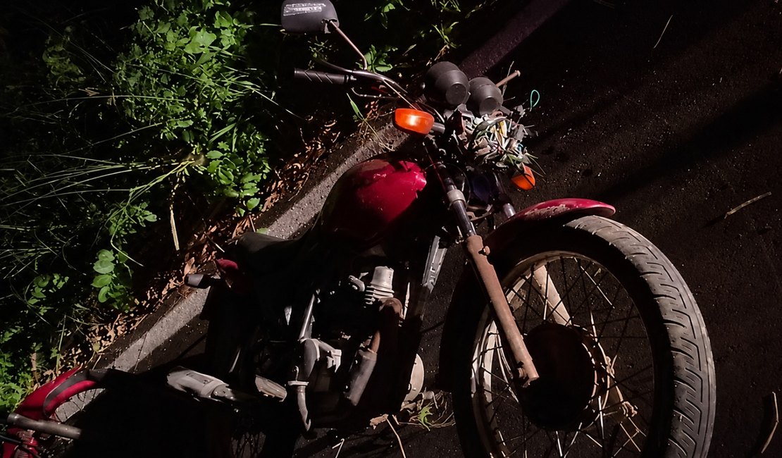 Motociclista fica inconsciente após queda na zona rural de Água Branca