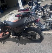 Motocicleta furtada é localizada no Bosque das Arapiracas, em Arapiraca