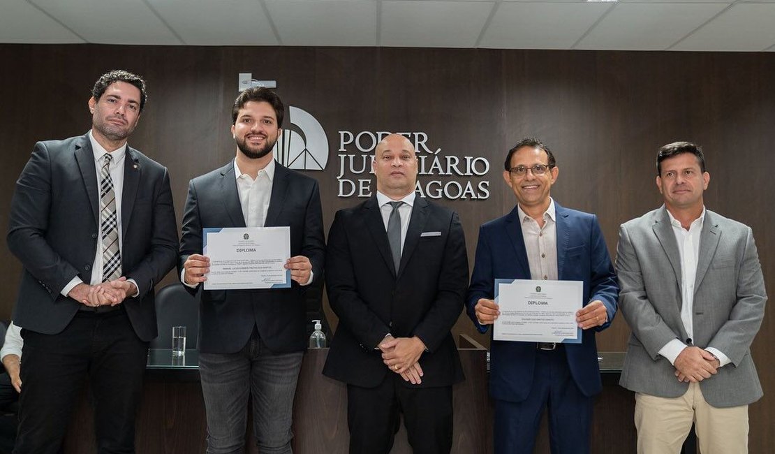 Lucas Santos e Wagner Santos são diplomados em Traipu