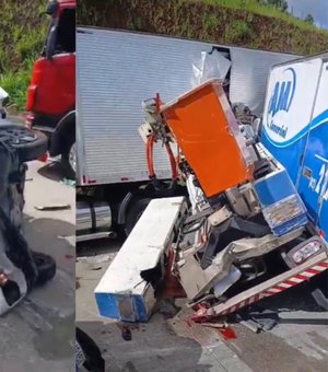 [Vídeo] Colisão entre carreta, caminhão e carro faz vítimas em Joaquim Gomes; veículo foi esmagado