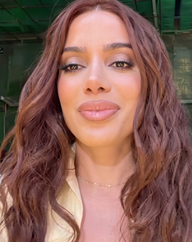 Anitta reclama por acordar cedo para ir ao Mais Você Veja com Ana Maria Braga