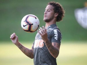 Perto de anunciar Isla, Flamengo também mantém otimismo por Guga