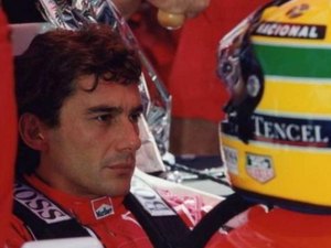 Autódromo de Ímola faz homenagem aos 23 anos da morte do piloto Ayrton Senna