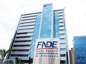 Governo Bolsonaro nomeia assessor de líder do Centrão para presidência do FNDE