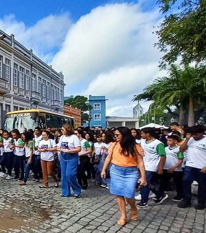 Caminhada Literária de Viçosa reuni mais de 500 estudantes