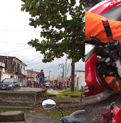 Homem é assassinado a tiros em cima de moto no bairro Vergel do Lago