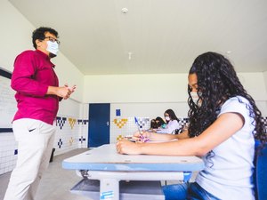 Alagoas é o primeiro estado a implantar o novo piso nacional da Educação