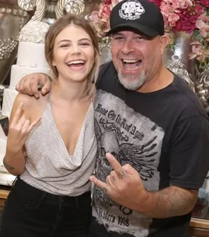 Filha de Mingau, do Ultraje a Rigor, anuncia gravidez