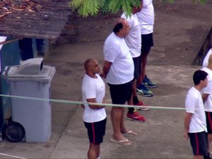 Pezão participa de hasteamento da bandeira em presídio de Niterói