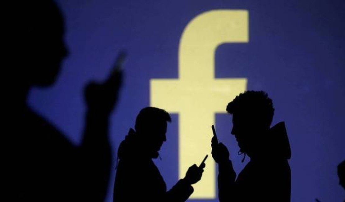 Milhões de dados de usuários do Facebook são expostos na internet