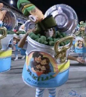 Desfile que homenageou Lula retrata evangélicos em 'lata de conserva' e gera reação política