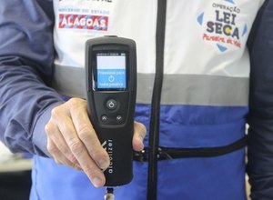 Lei Seca Alagoas passa a utilizar novo etilômetro com tecnologia avançada