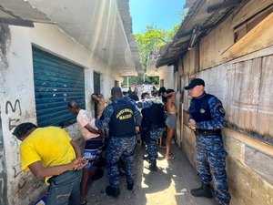 Guarda Municipal realiza operação de combate ao tráfico na Feira do Rato