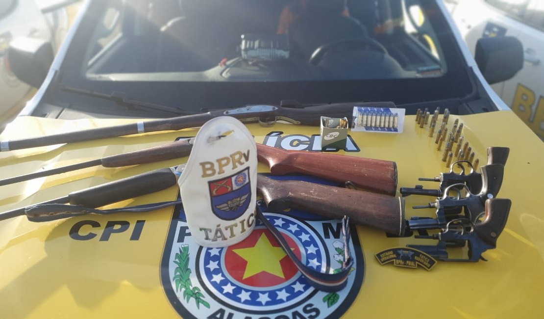 Polícia apreende mais de 40 munições e armas no Alto Sertão