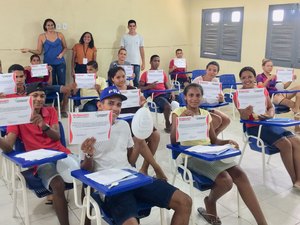 Jovens de Maragogi participam de curso sobre mercado de trabalho