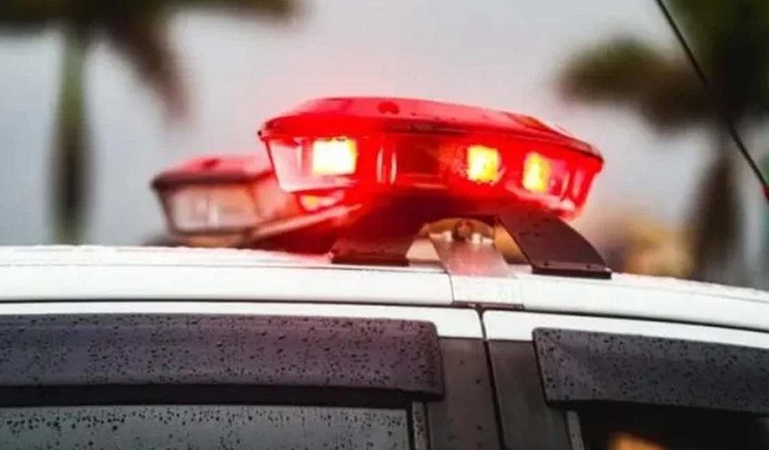 Mulher é presa após agressões, ameaças e danos em residência na Cidade Universitária