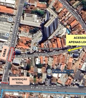 Obra da BRK interdita trecho da Avenida Comendador Leão, no bairro do Poço