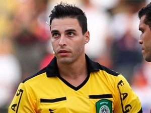 Paranaense Rodolfo Toski Marques, FIFA, apita ASA x CSA; Mineiro apita CRB x Murici