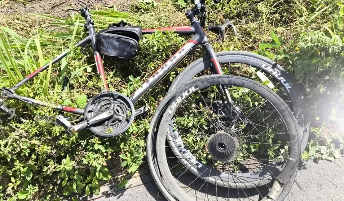 Motorista sem habilitação que matou ciclista na AL-101 Sul se apresenta à polícia