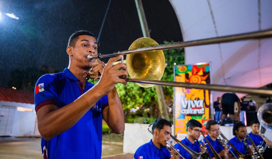 Com repertório especial, Orquestra Divina Harmonia participa de Desfile Vestir Agreste