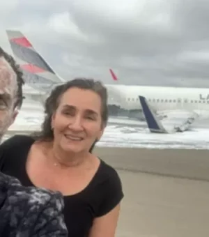 Casal sobrevive a acidente de avião, posta selfie e gera polêmica na web
