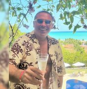 Jornalista Reinaldo Gottino curte as férias em resort na capital alagoana