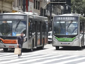 Inflação oficial chega a 0,88% em março, diz IBGE