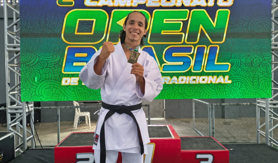 [Vídeo] Arapiraquense torna-se Campeão Brasileiro de Karatê em competição realizada em São Miguel dos Campos