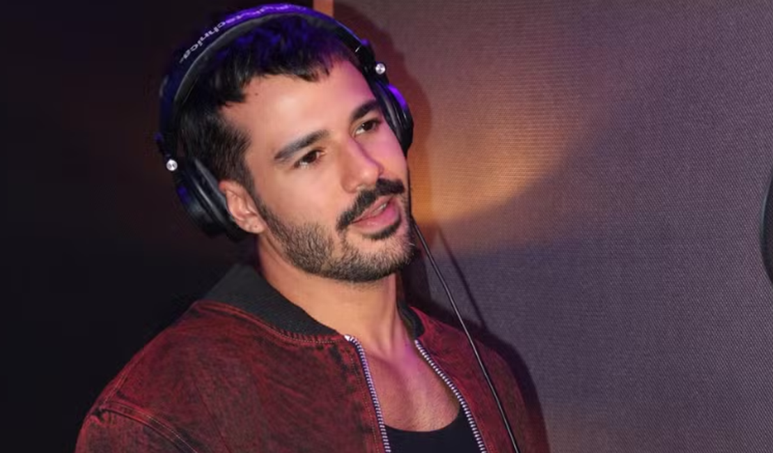 Mateus, do BBB 25, investe na carreira de cantor com projeto de covers e almeja feat com Anitta: 'Um sonho'