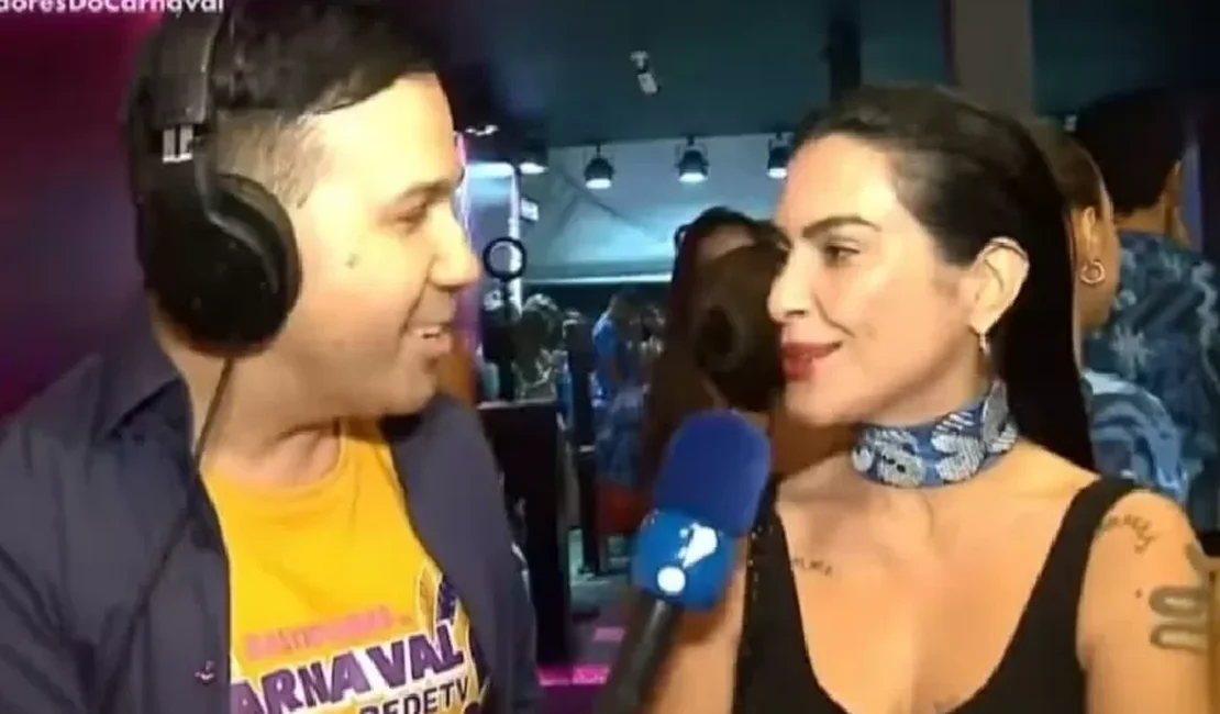 Cleo corrige repórter ao ser chamada por sobrenome no Carnaval: 'É só Cleo'