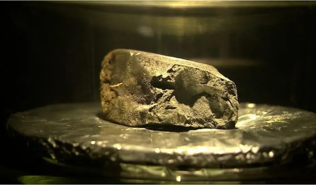 O meteorito que reforça tese de que água da Terra veio do espaço