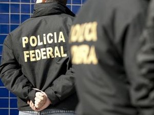 PF faz operação contra esquema de lavagem de dinheiro do tráfico