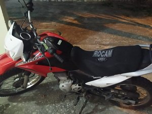 Adolescente de 16 anos é apreendido por envolvimento em roubo de veículo