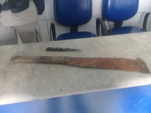 Após bebedeira, pescador é preso por agredir companheira em Maceió