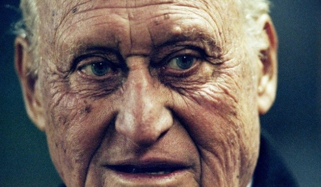 Aos 100 anos, João Havelange continua internado sem previsão de alta