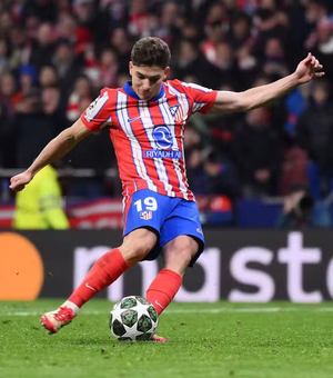 Mbappé? Vini Jr.? Simeone surpreende e escolhe jogador do Atlético de Madrid como melhor do mundo na atualidade
