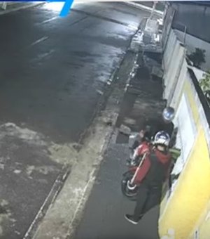 Moto furtada durante a madrugada é encontrada horas depois em Igaci