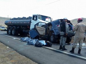 Grave acidente deixa três mortos e dois feridos em Igaci
