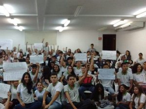 Estudantes ocupam Ifal de Marechal Deodoro em protesto contra a PEC 241