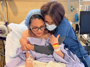 Olivia Munn, de 'X-Men', chora após mastectomia dupla por conta de câncer; vídeo
