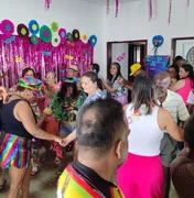 Usuários do CAPS Penedo caem na folia em ação alusiva ao carnaval