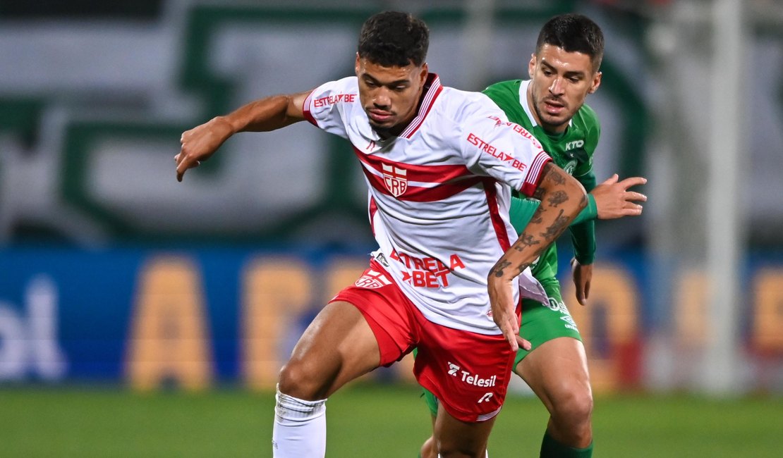 CRB empata com a Chapecoense e segue ameaçado