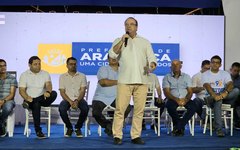 Prefeito Luciano Barbosa entrega obras de pavimentação aos moradores da Canafístula